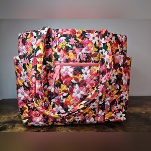 EUC Vera Bradley Vera Commuter Tote Rosa Floral